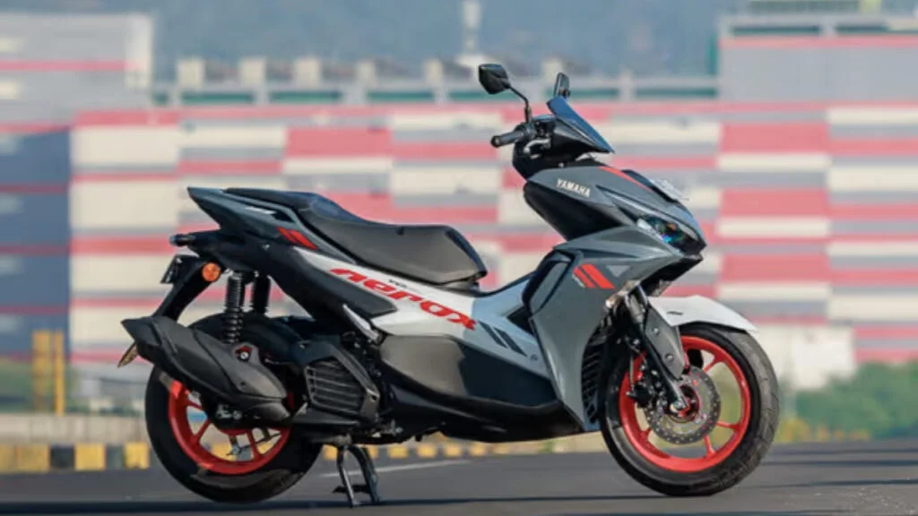 Yamaha Aerox 155: सिर्फ ₹1.48 लाख में स्टाइल, स्पीड और 24.5L स्टोरेज का तड़का
