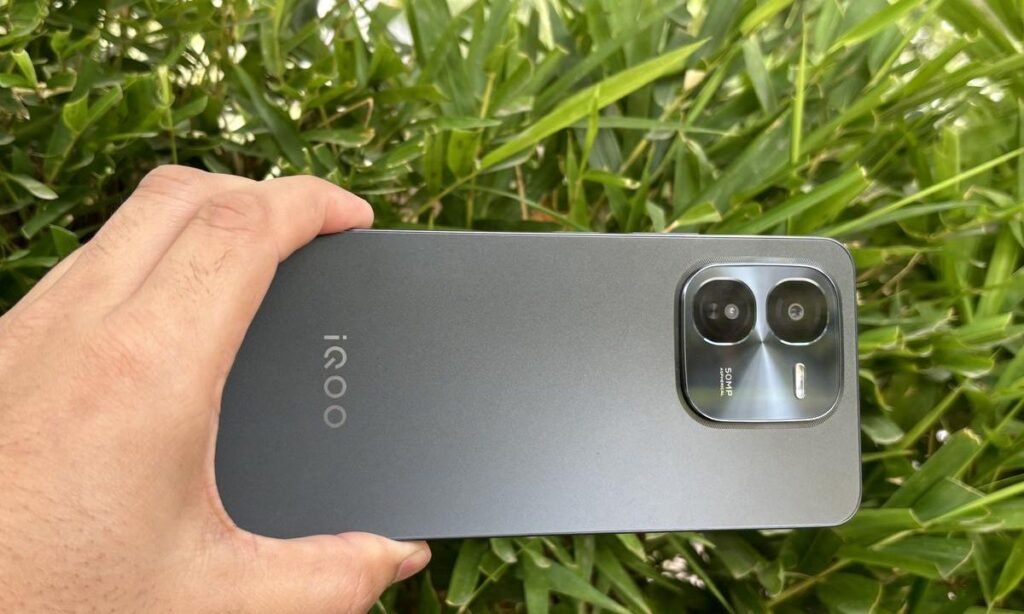 कम बजट में धमाकेदार डील! iQOO Z9x 5G पर ₹1,500 की सीधी छूट
